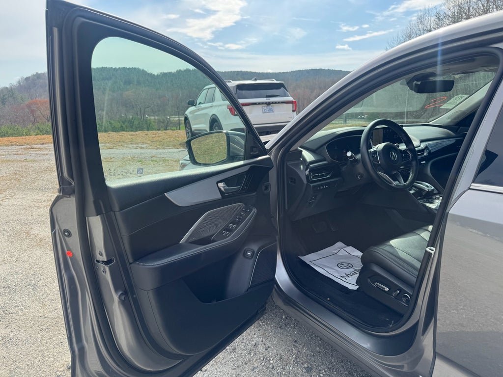 2023 Acura MDX w/Technology Package