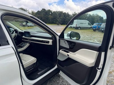 2020 Lincoln Aviator Plug-In Hybrid Black Label Grand Touring