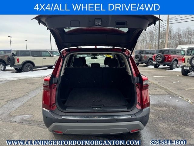 2022 Nissan Rogue SV