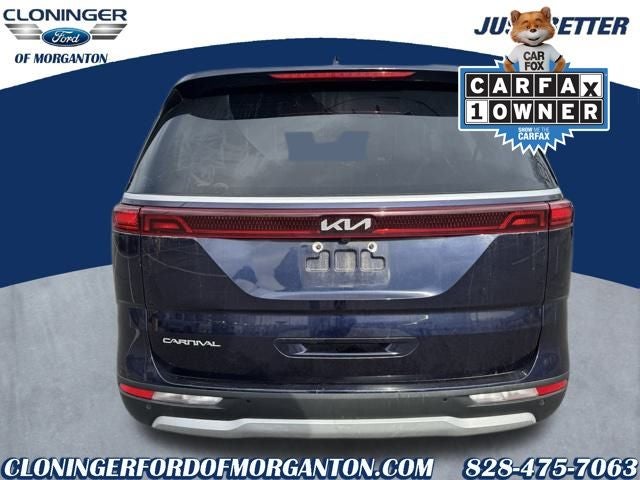 2023 Kia Carnival LX