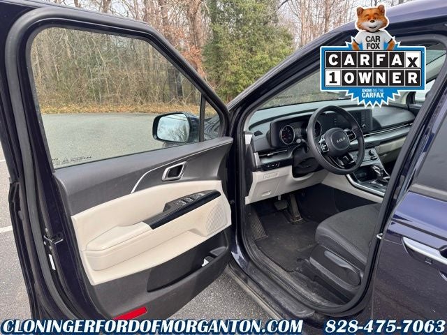 2023 Kia Carnival LX