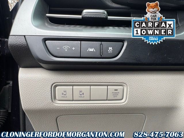 2023 Kia Carnival LX