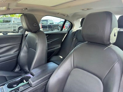 2017 Jaguar XE 25t