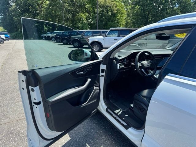 2023 Audi Q8 55 Premium quattro