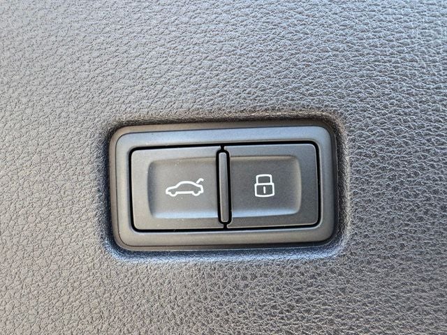 2023 Audi Q8 55 Premium quattro