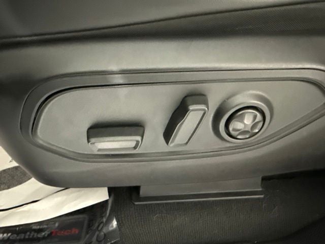 2022 Jeep Grand Cherokee Altitude