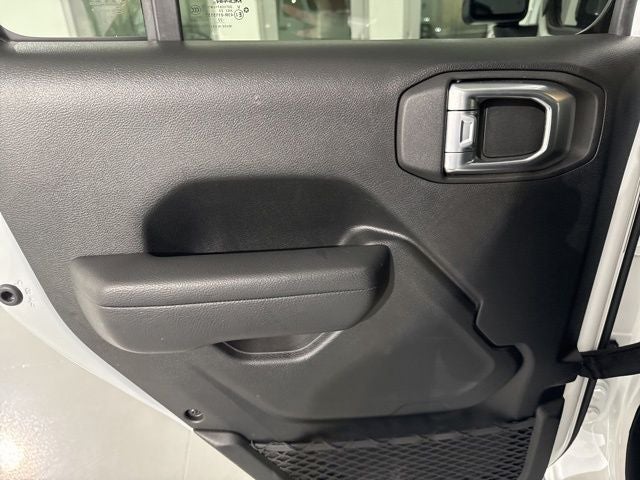 2022 Jeep Gladiator Willys