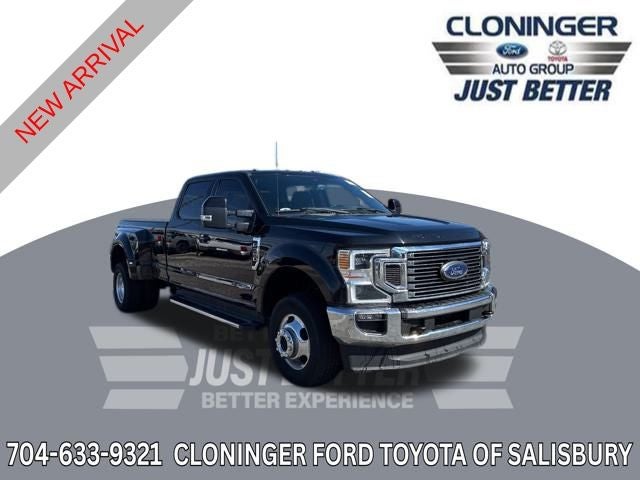 2022 Ford F-350SD Lariat DUALLY