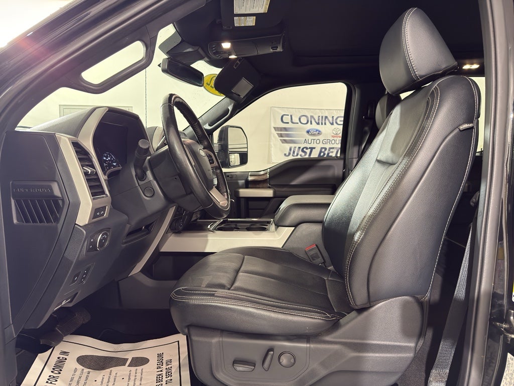 2022 Ford F-350 LARIAT