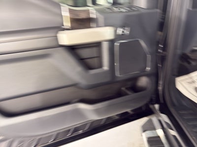 2022 Ford F-350 LARIAT