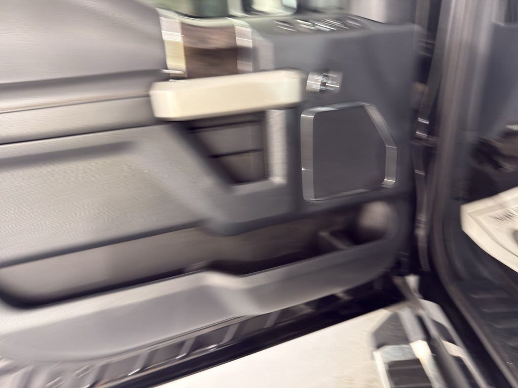 2022 Ford F-350 LARIAT