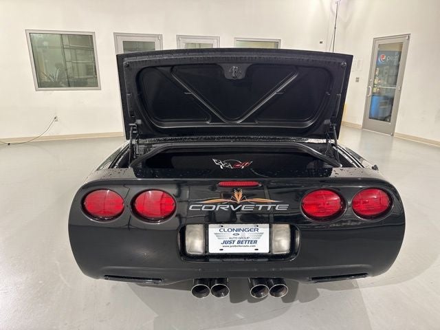 2001 Chevrolet Corvette Base