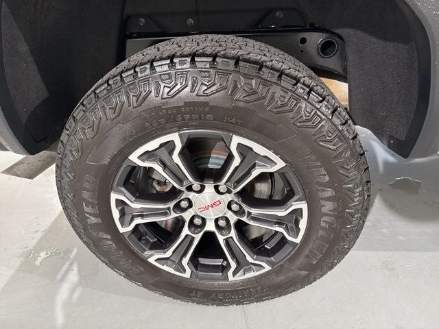 2023 GMC Canyon AT4