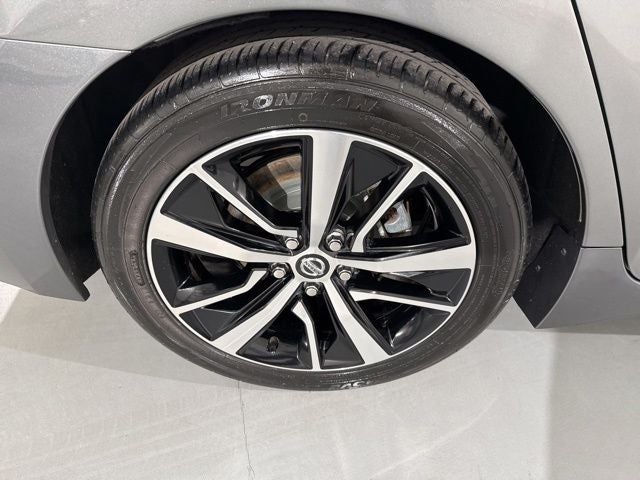 2021 Nissan Maxima SV