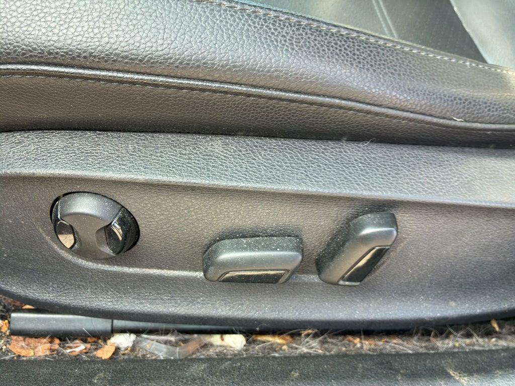 2014 Volkswagen Passat Wolfsburg Ed