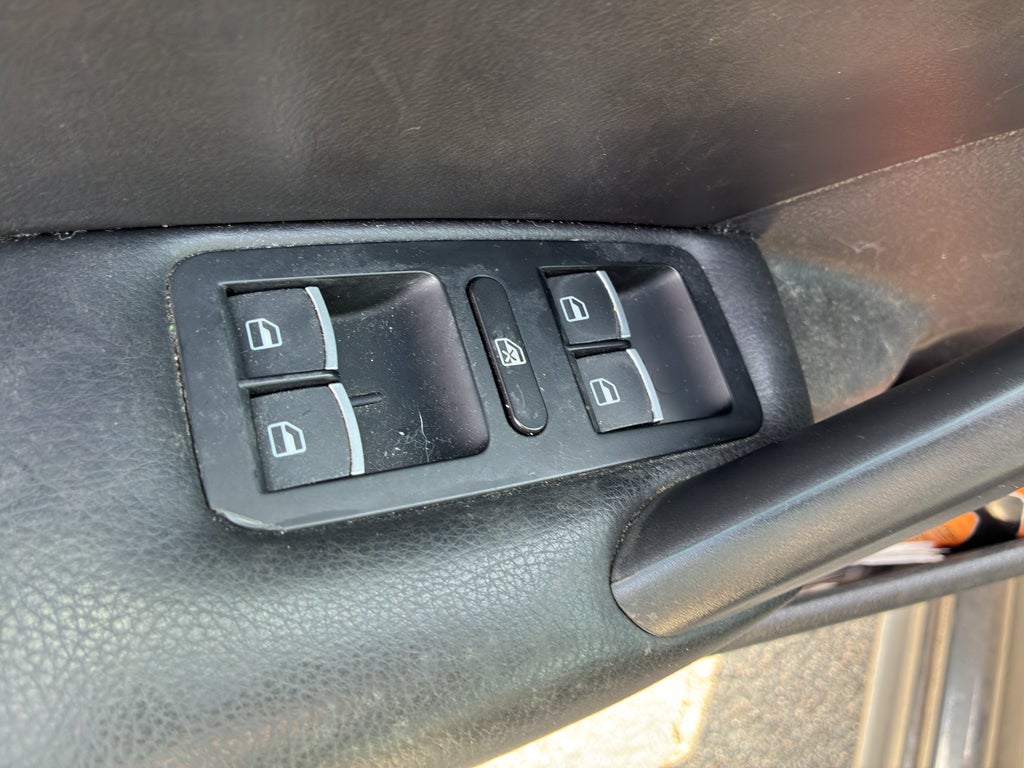 2014 Volkswagen Passat Wolfsburg Ed