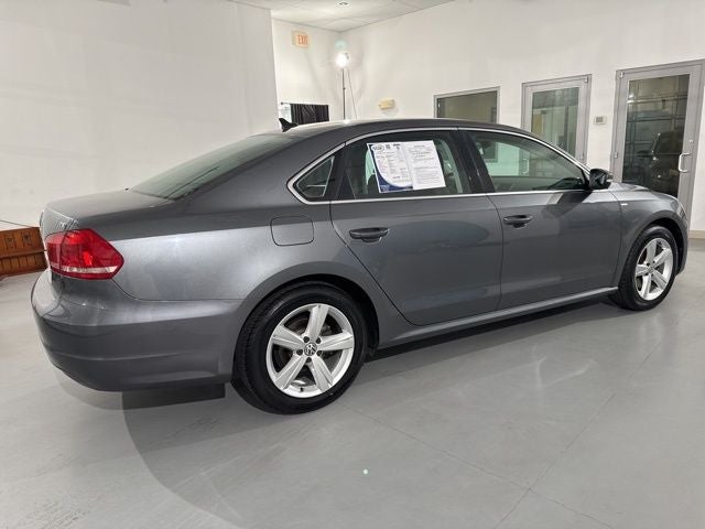 2014 Volkswagen Passat 1.8T Wolfsburg Edition