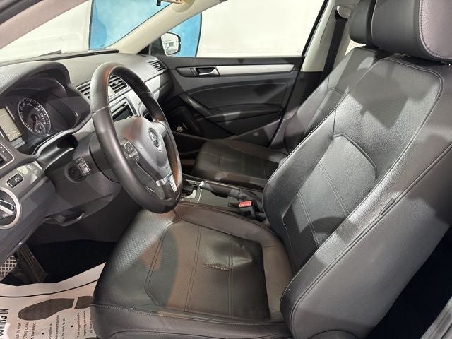2014 Volkswagen Passat 1.8T Wolfsburg Edition