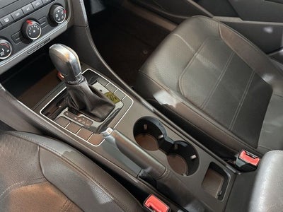 2014 Volkswagen Passat 1.8T Wolfsburg Edition