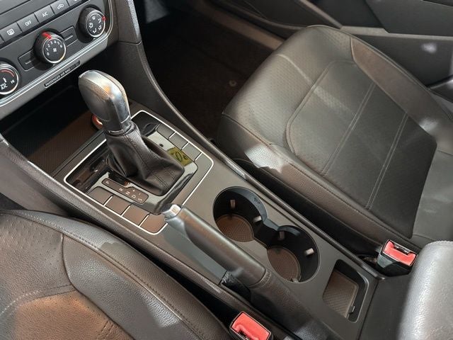 2014 Volkswagen Passat 1.8T Wolfsburg Edition