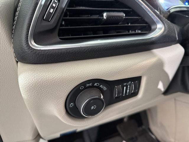 2023 Chrysler Pacifica Hybrid Limited