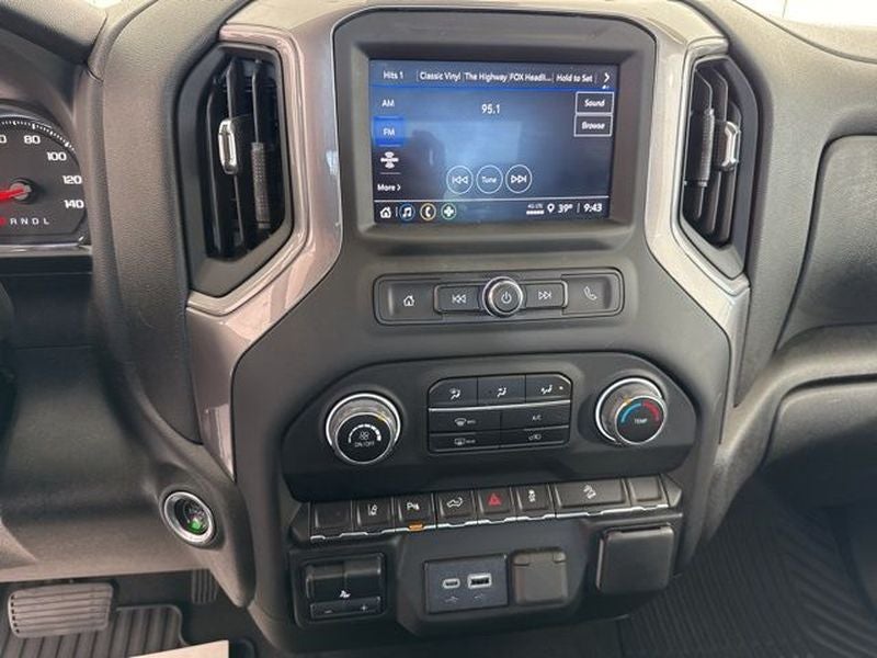 2024 Chevrolet Silverado Custom