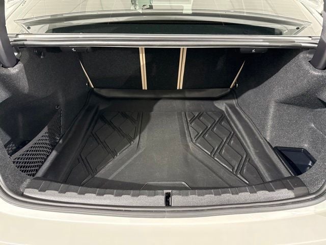 2023 BMW 3 Series 330i