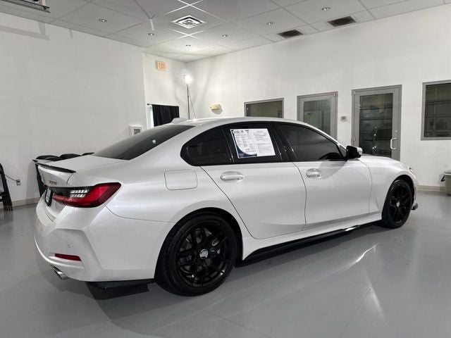 2023 BMW 3 Series 330i