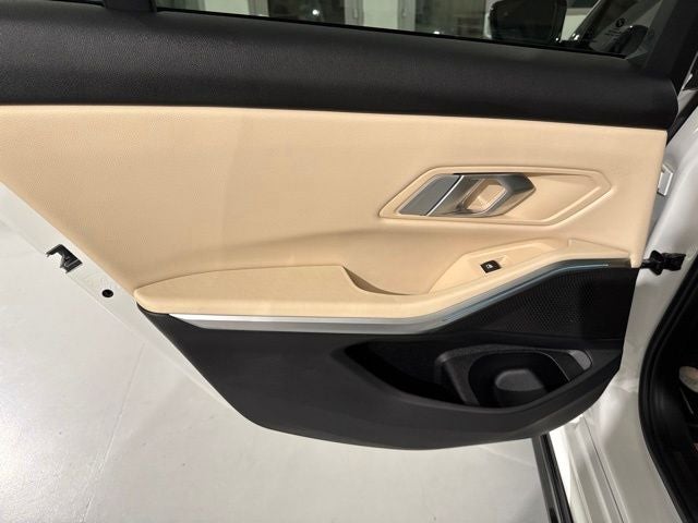 2023 BMW 3 Series 330i