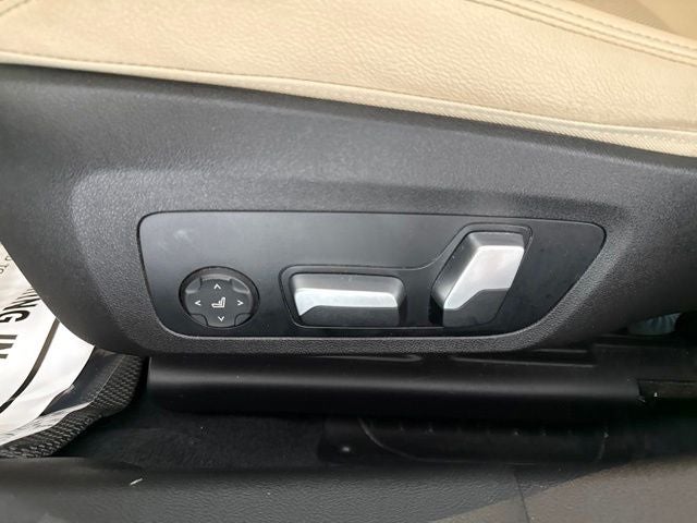 2023 BMW 3 Series 330i