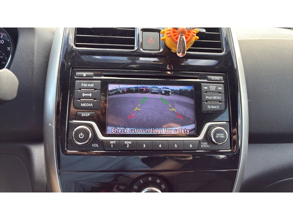 2017 Nissan Versa SV