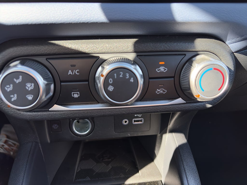 2024 Nissan Versa SV