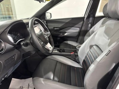 2022 Nissan Kicks SR