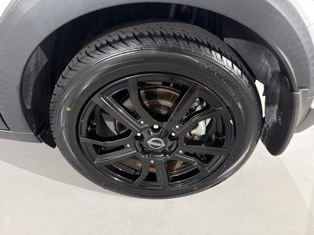 2022 Nissan Kicks SR