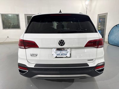 2024 Volkswagen Taos 1.5T SE