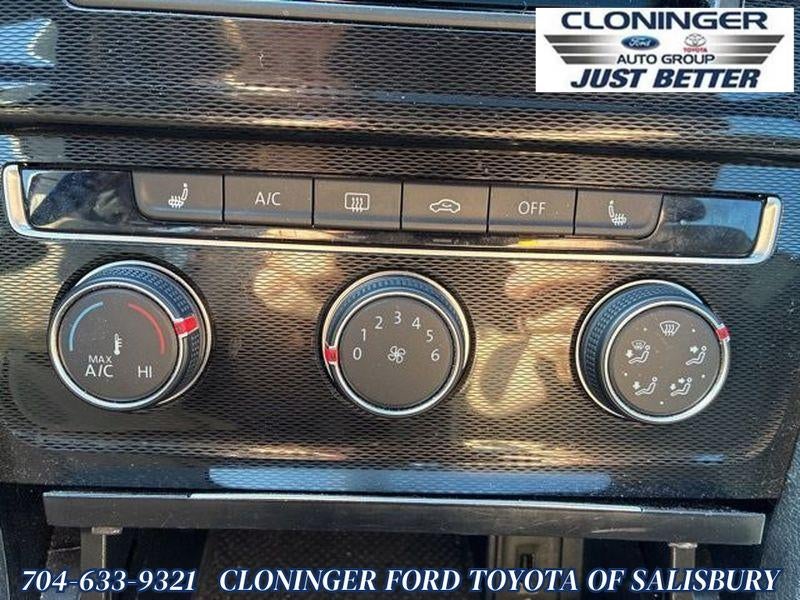 2016 Volkswagen Golf GTI SE w/Performance Package