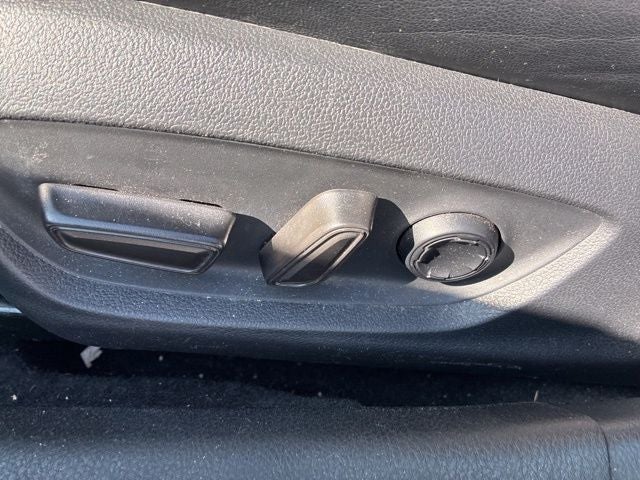 2019 Toyota Avalon Touring