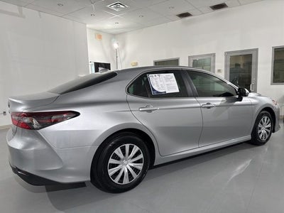 2022 Toyota Camry Hybrid LE