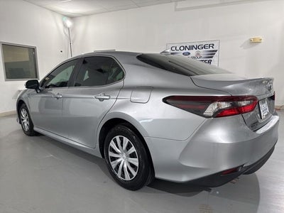 2022 Toyota Camry Hybrid LE