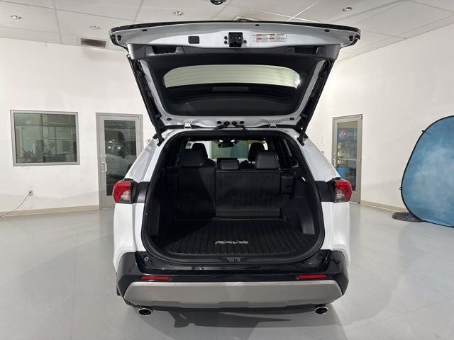 2025 Toyota RAV4 Hybrid XSE