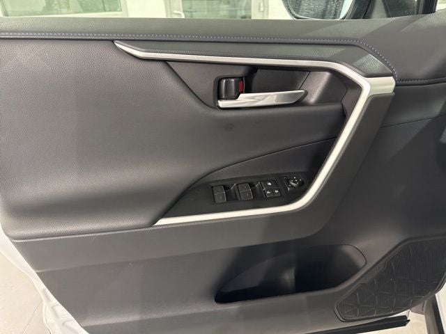2025 Toyota RAV4 Hybrid XSE