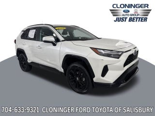 2022 Toyota RAV4 Hybrid SE