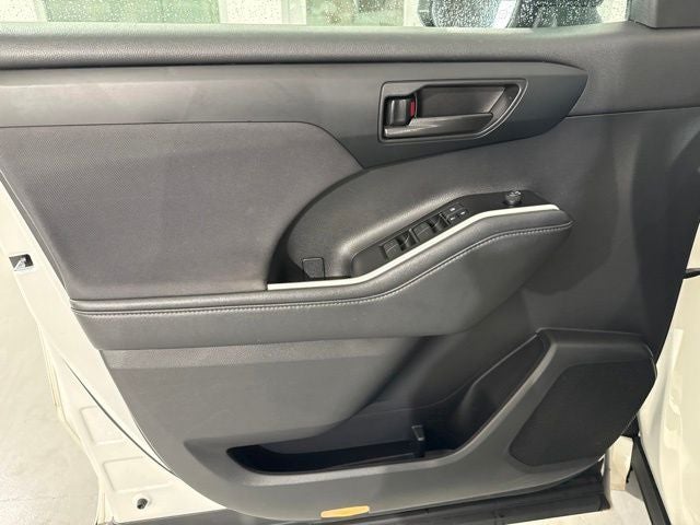 2021 Toyota Highlander L