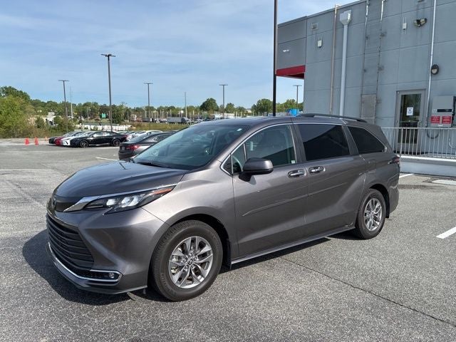 2024 Toyota Sienna XLE 7 Passenger