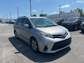 2020 Toyota Sienna LE 8 Passenger
