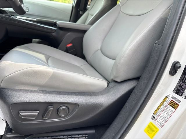 2026 Toyota Sienna XLE 8 Passenger