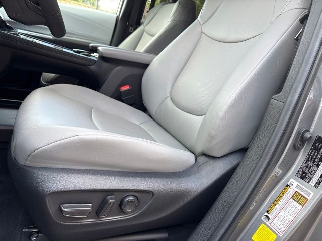 2026 Toyota Sienna XLE 8 Passenger