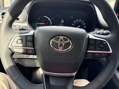 2026 Toyota Sienna XLE 8 Passenger