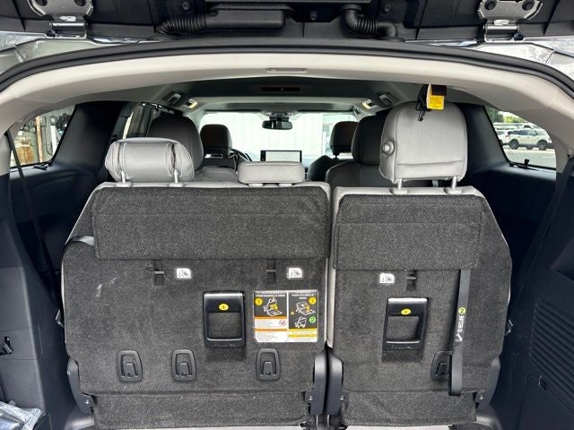2026 Toyota Sienna XLE 8 Passenger