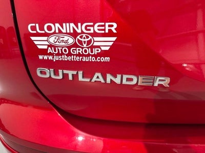 2024 Mitsubishi Outlander SE